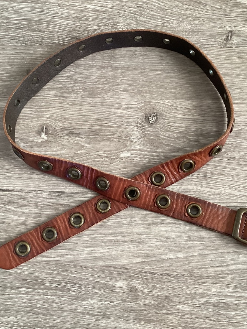 Women’s M Genuine Leather Brown Belt Large Grommets Flowers Boho Festival 1.25” - Picture 9 of 11